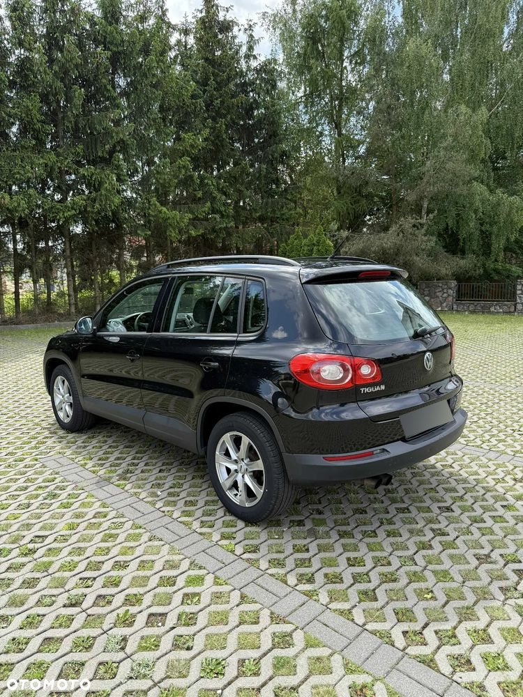 Volkswagen Tiguan 1.4 TSI BlueMot Trend&Fun - 4