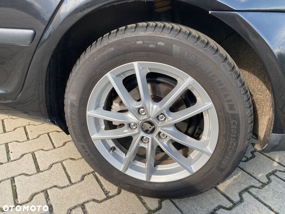 Skoda Octavia 1.6 Tour - 18