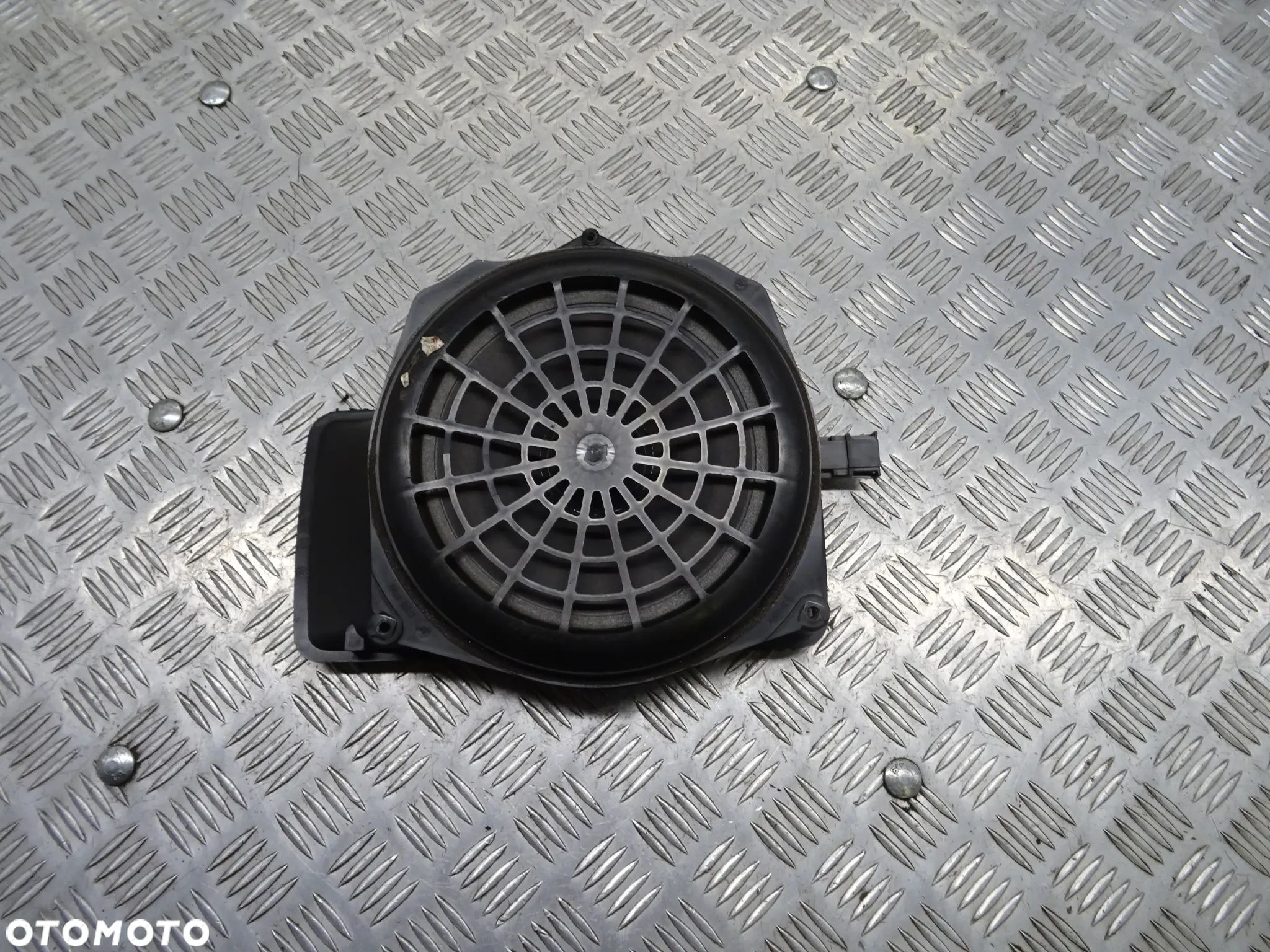 AUDI A4 B6 SEDAN 00-06 1.9 TDI AWX GŁOŚNIK NISKOTONOWY 8E5035412 - 1