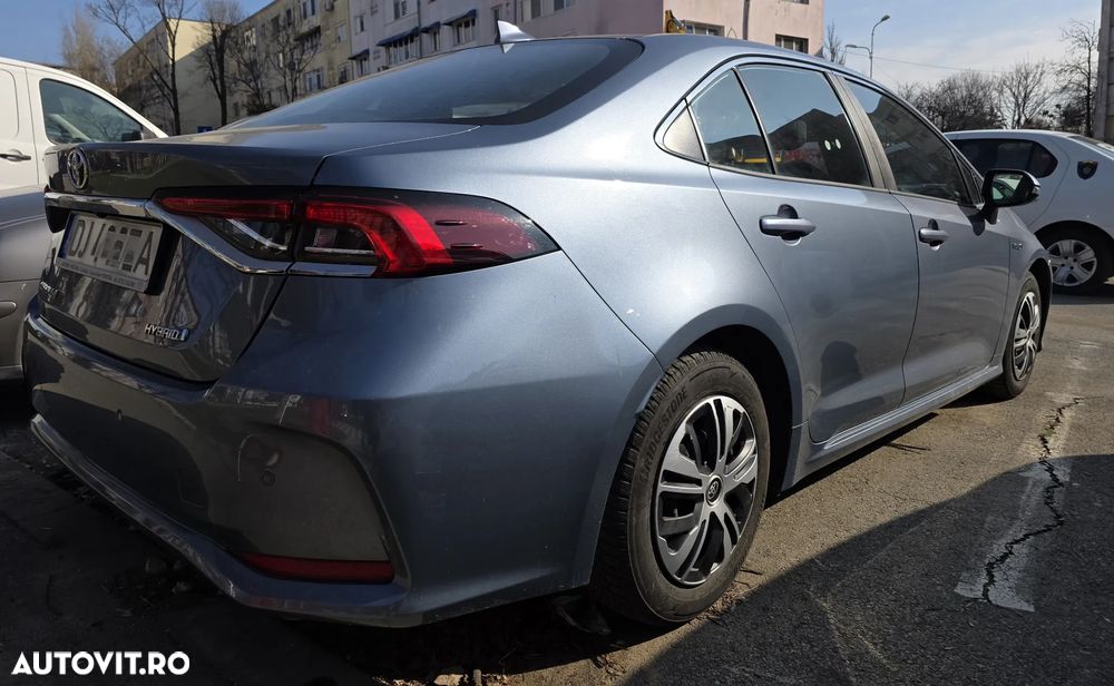 Toyota Corolla 1.8 HSD Business Plus - 5