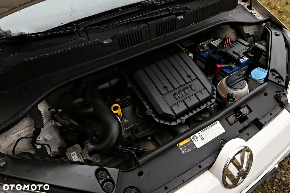 Volkswagen up! 1.0 high - 38