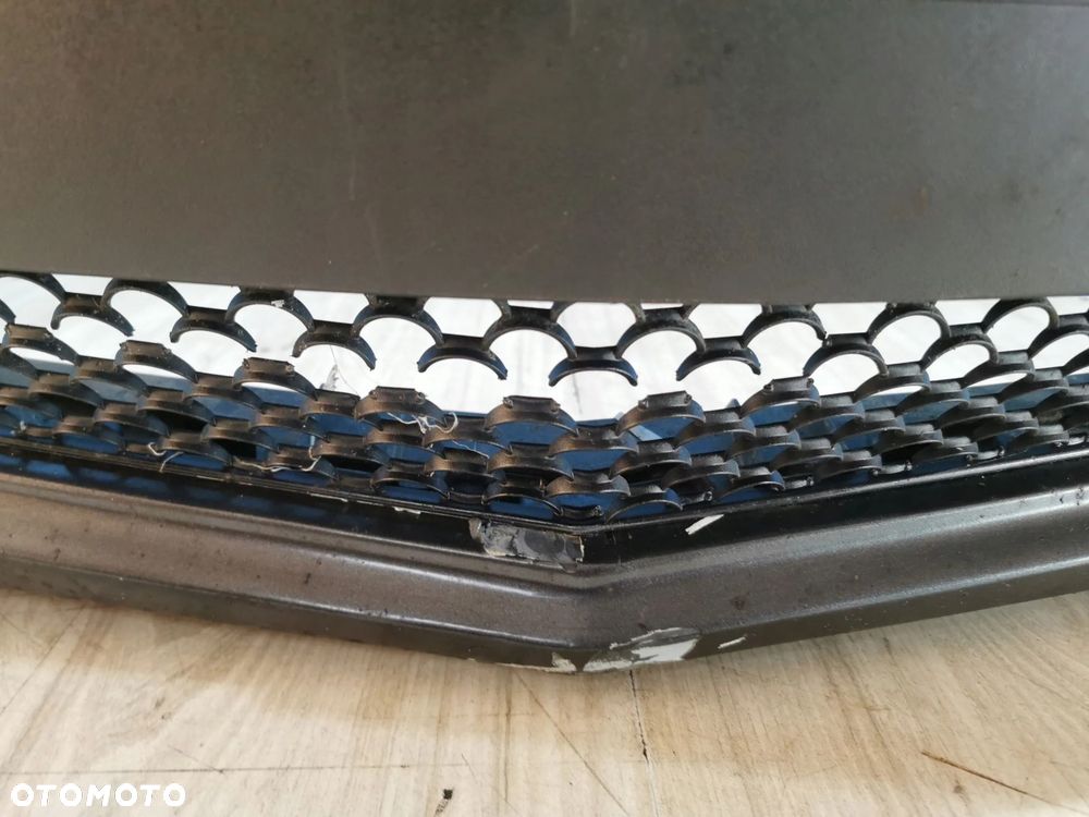 Mercedes E-Klasa W212 AMG zderzak grill przód PDC spryski LED - 8
