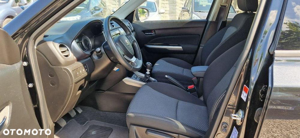 Suzuki Vitara - 16