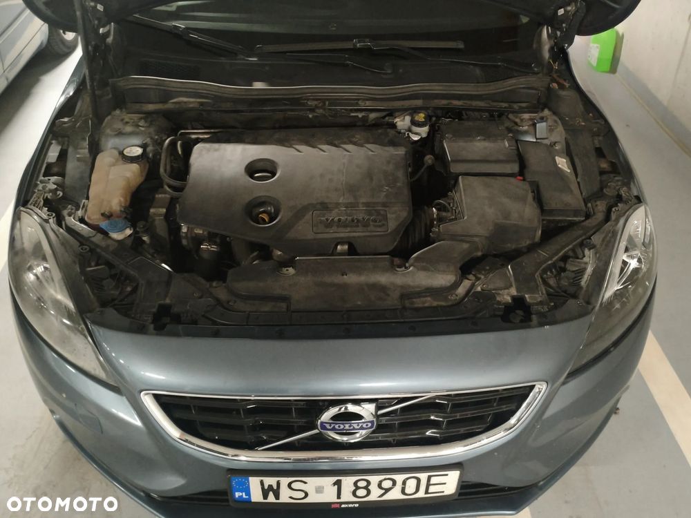 Volvo V40 - 17