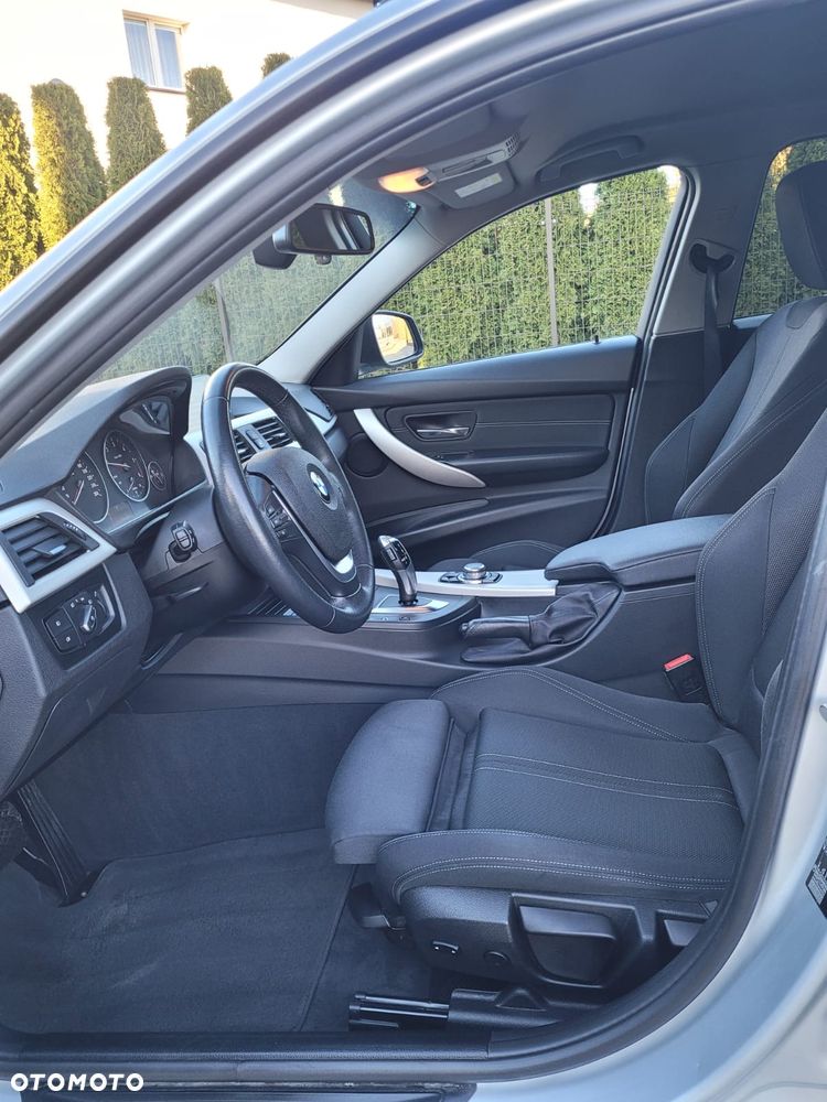 BMW Seria 3 318d Sport Line - 18