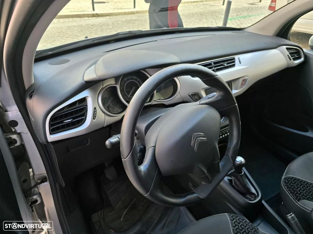 Citroën C3 1.4 HDi SX Pack Airdream — fotografia 11