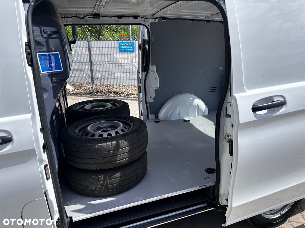 Mercedes-Benz Vito - 30