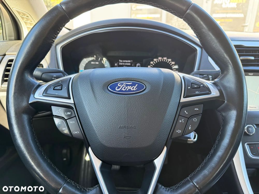 Ford Mondeo - 22