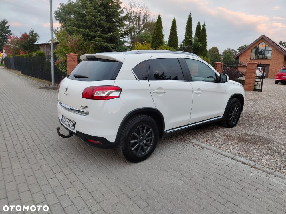 Peugeot 4008 - 22