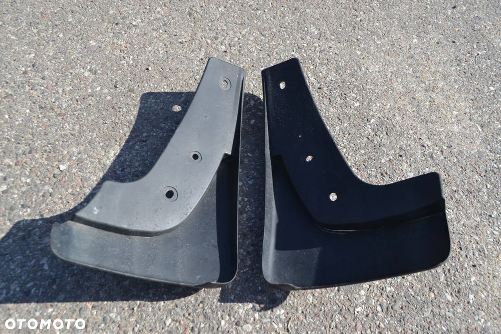 NISSAN X-TRAIL T31 CHLAPACZE TYŁ TYLNE KPL 78812JG000 78813JG000 - 2