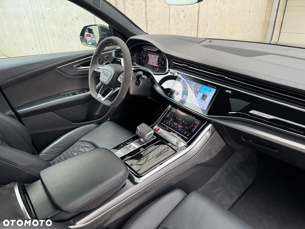 Audi RS Q8 - 20