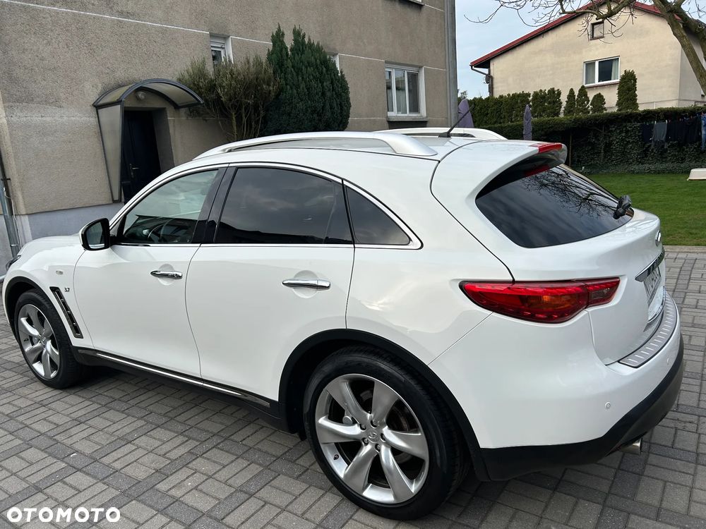 Infiniti QX70 3.7 AWD Design - 8