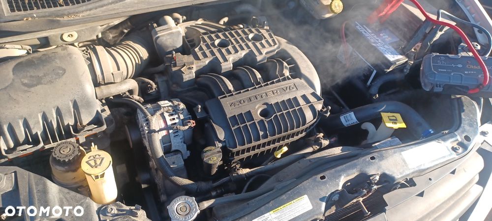 Dodge Grand Caravan - 6