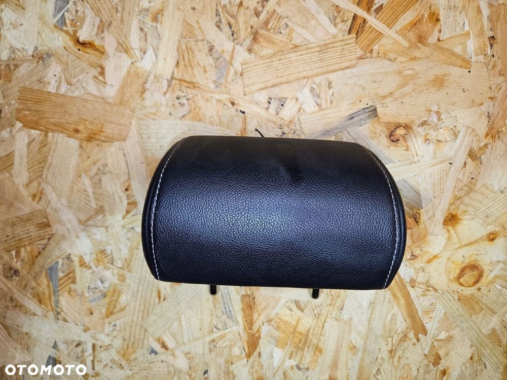 Toyota AURIS II zagłówek skórzany tylny tył środkowy - 2