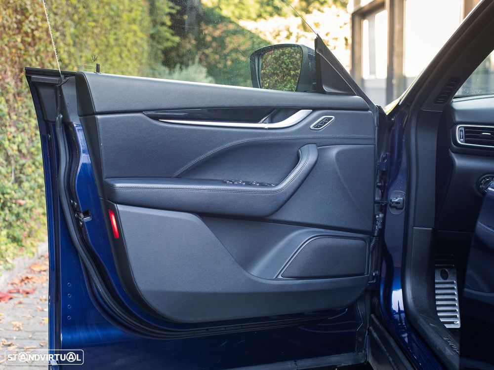 Maserati Levante 3.0 V6 - 24