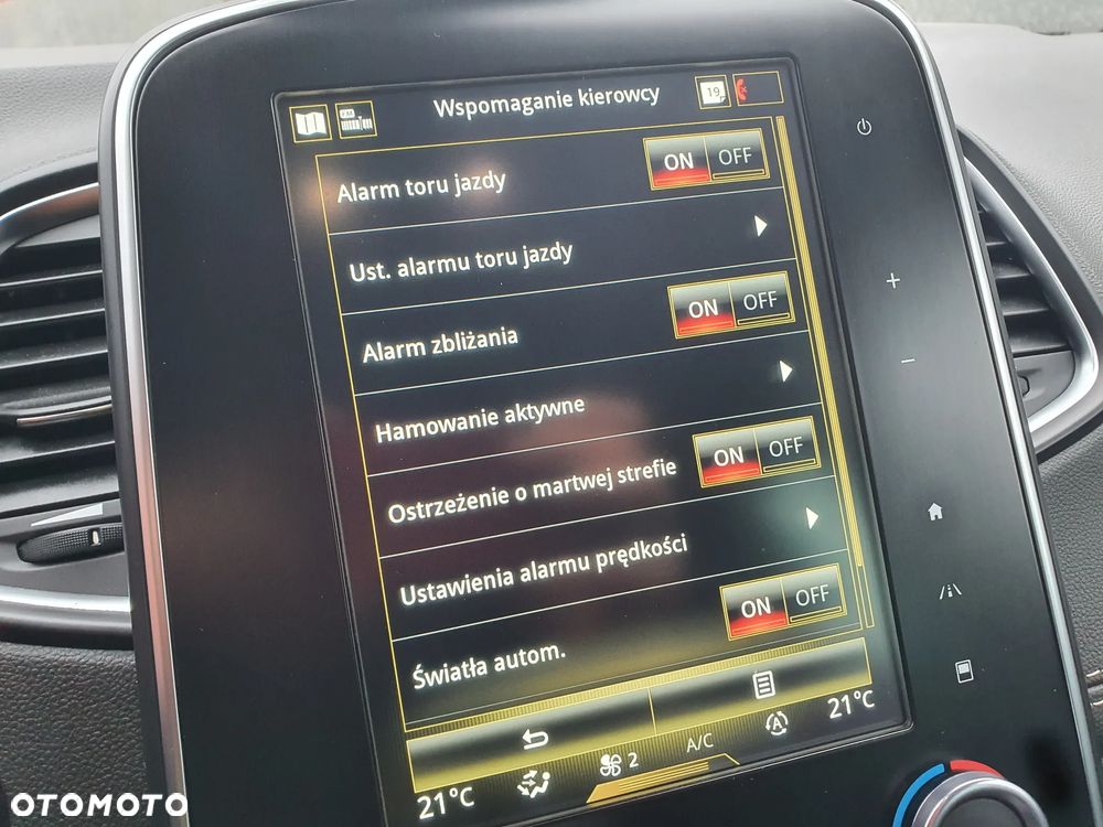 Renault Scenic TCe 140 GPF EDC INTENS - 15