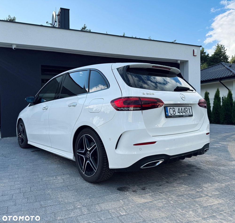 Mercedes-Benz Klasa B 200 AMG Line 7G-DCT - 16