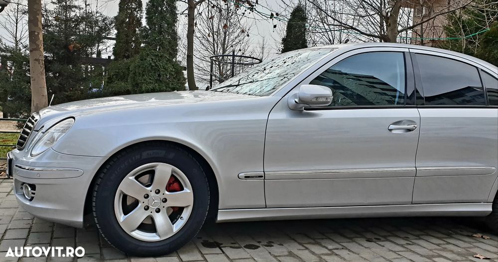 Mercedes-Benz E - 13