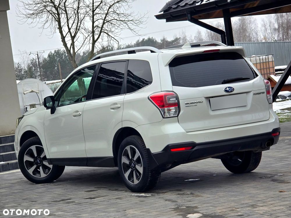 Subaru Forester 2.0i Exclusive Lineartronic EU6 - 16