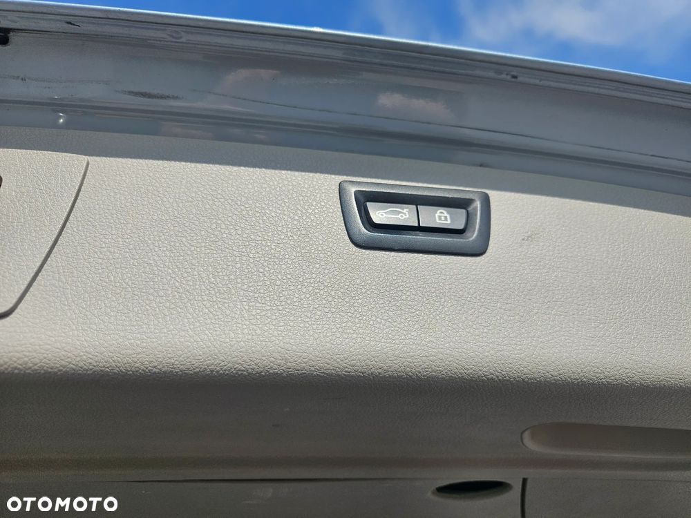 BMW Seria 3 - 12