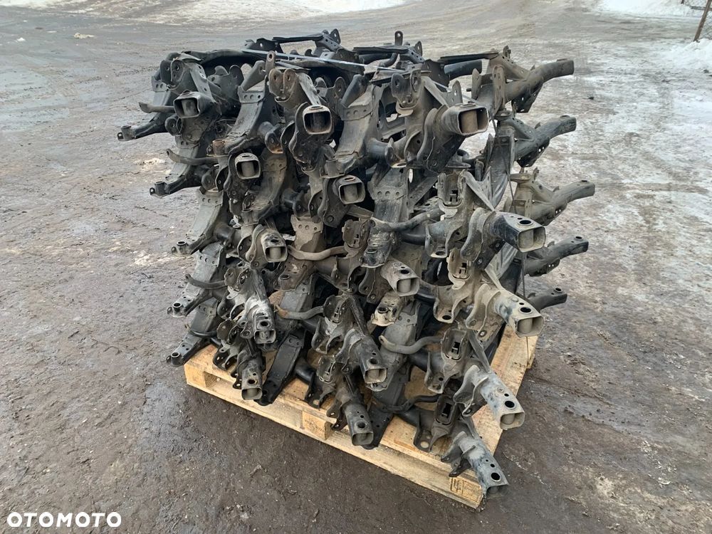 BELKA BELKI SANKI WÓZEK TRAWERS ZAWIESZENIE TYŁ TOYOTA RAV4 III 05-12R HURT / DETAL - 2