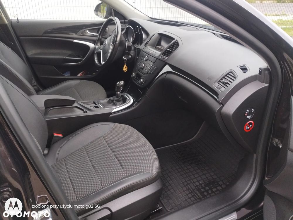 Opel Insignia 1.8 - 9