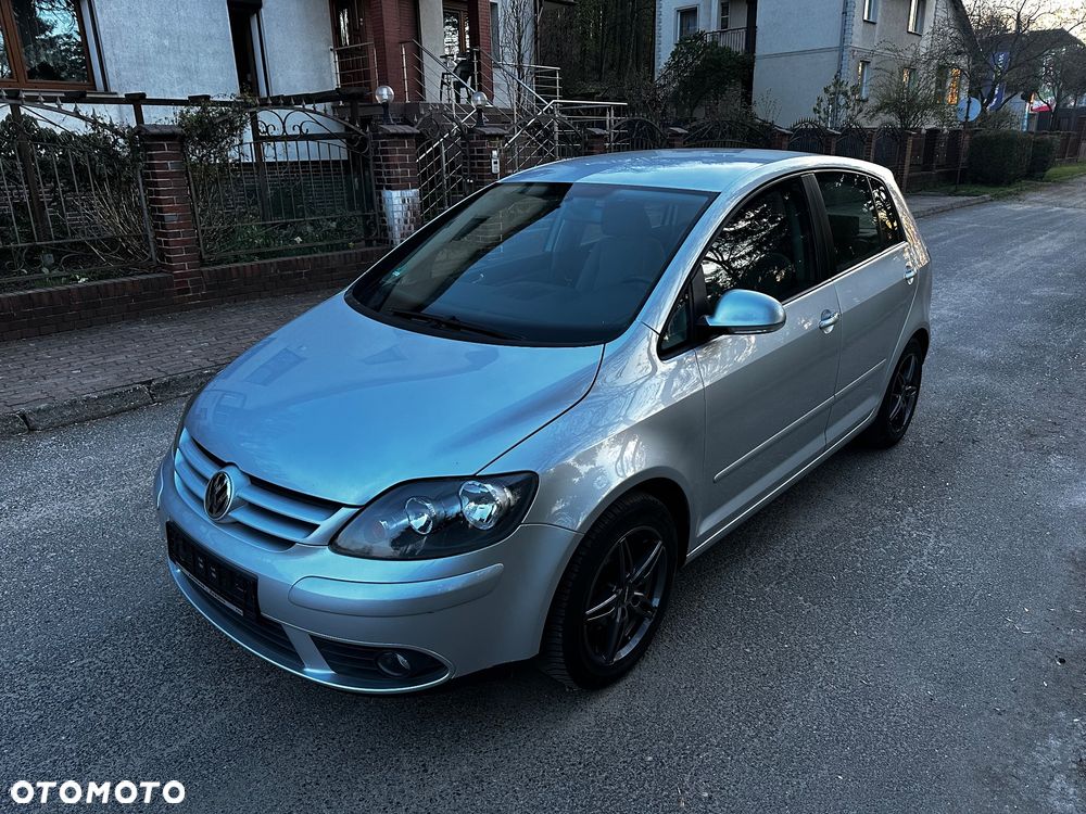 Volkswagen Golf Plus 1.6 FSI Comfortline - 5