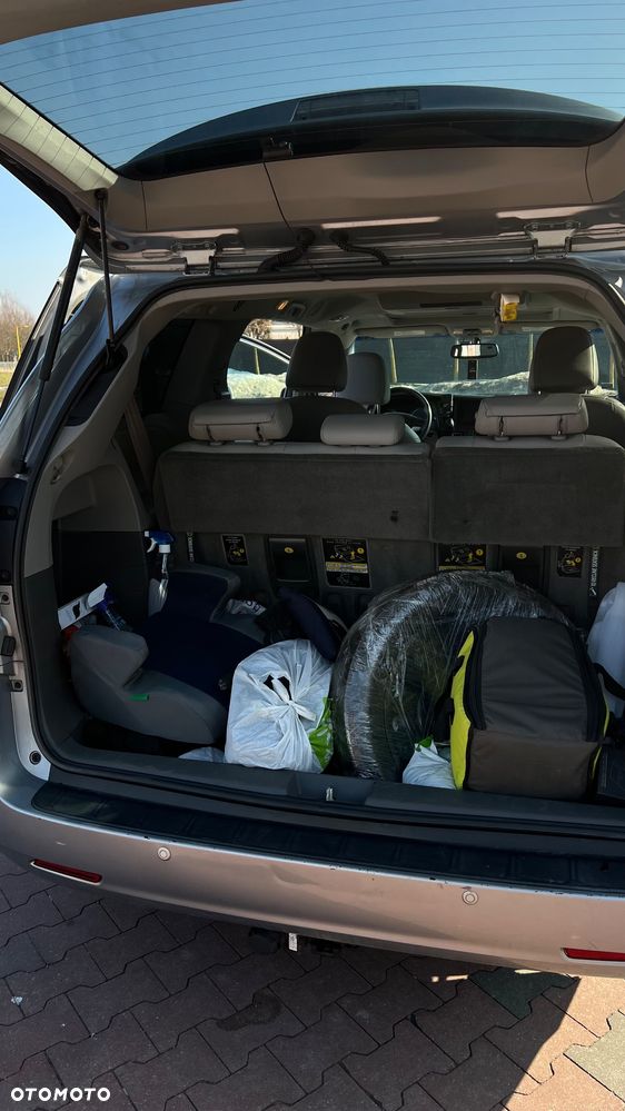 Toyota Sienna 3.5 V6 XLE AWD - 23