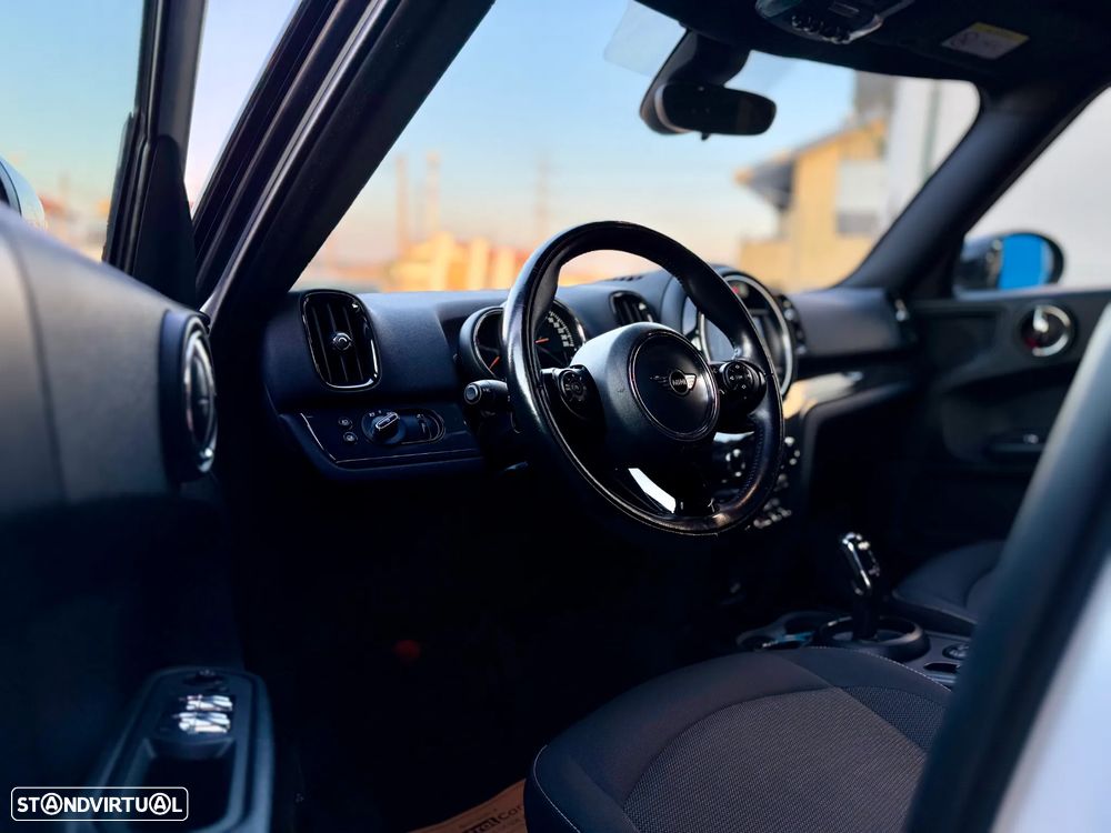 MINI Countryman One D Auto - 12