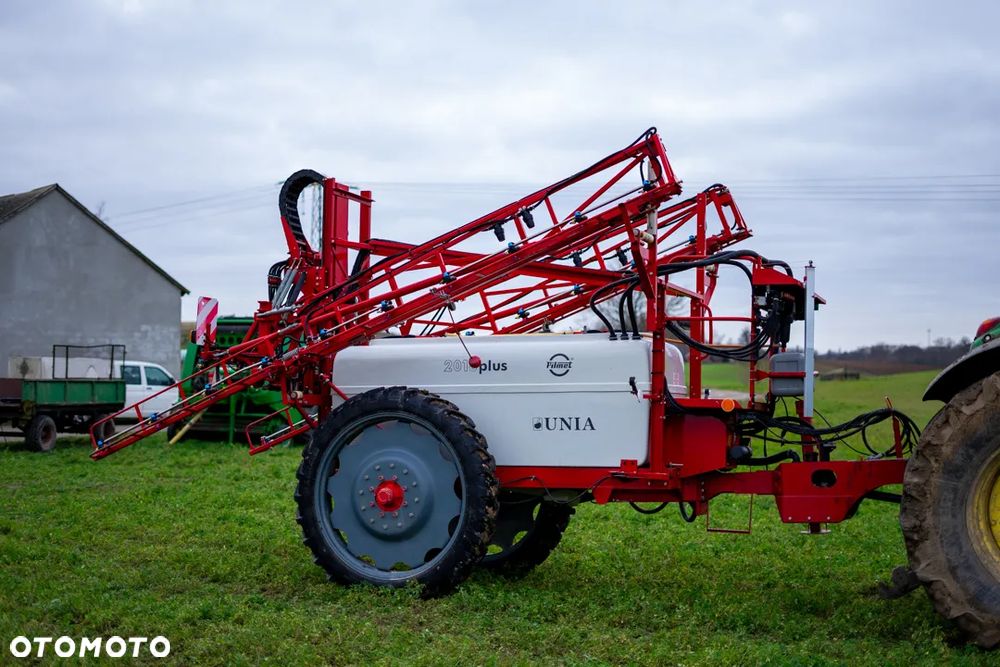 Unia UNIA PILMET PLUS – 2000 L OPRYSKIWACZ 1 WŁAŚCICIEL - 18