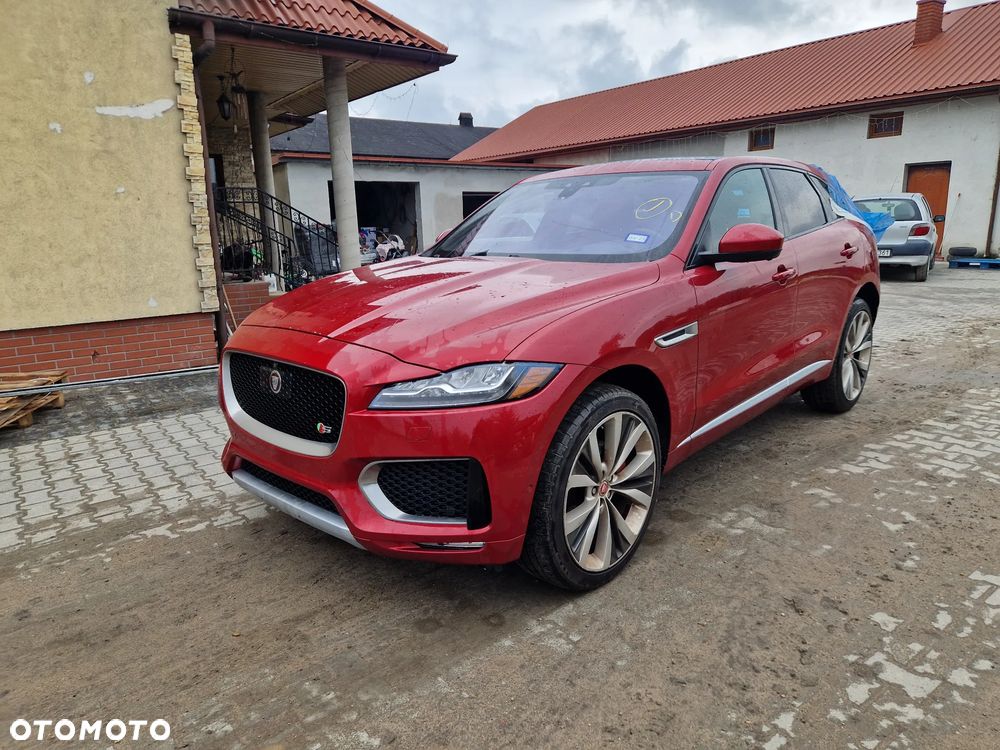 Jaguar F-Pace S AWD - 19