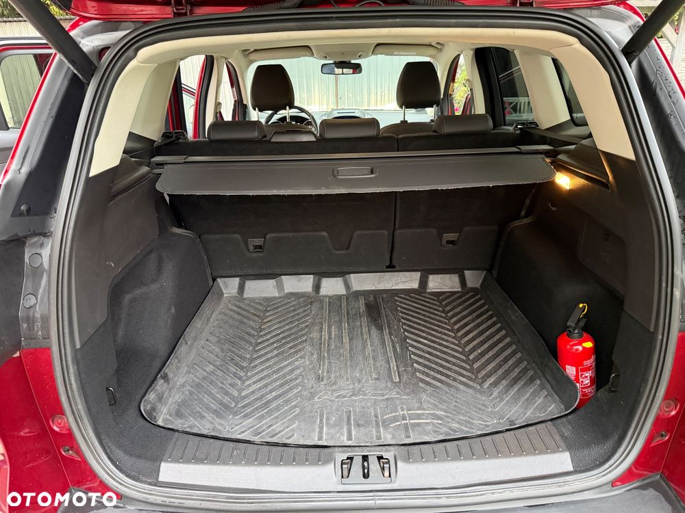 Ford Kuga - 13