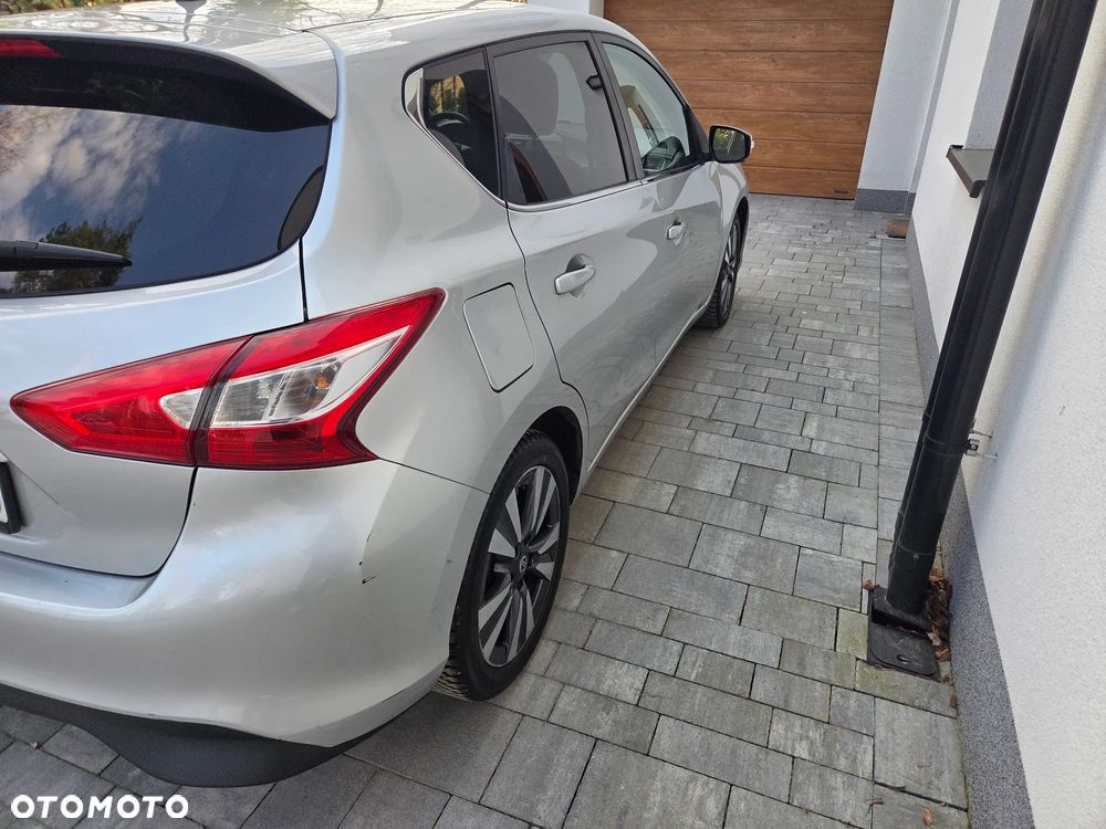 Nissan Pulsar 1.2 DIG-T Tekna EU6 - 3
