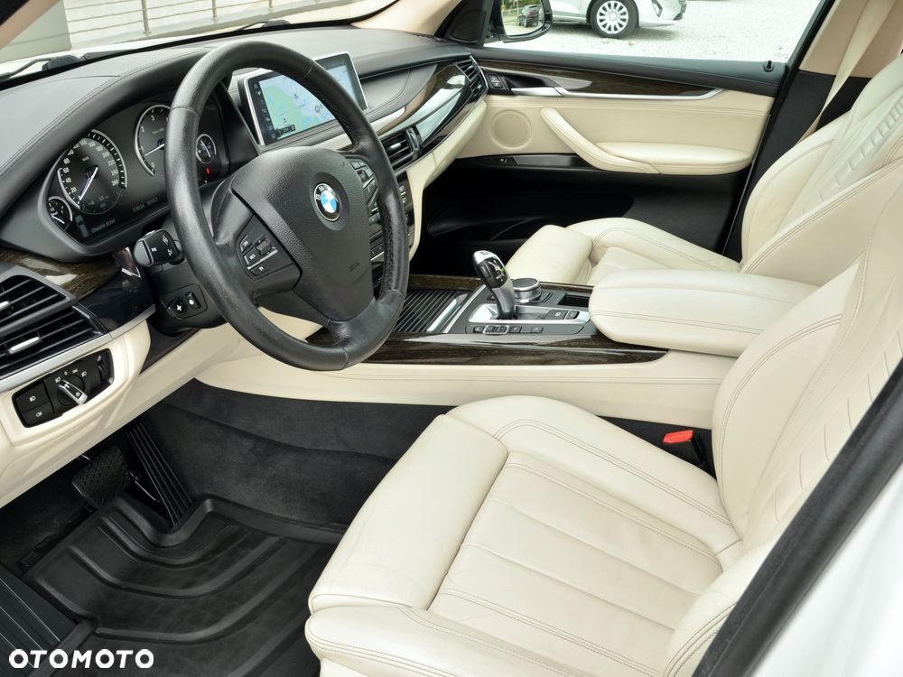 BMW X5 xDrive30d - 17