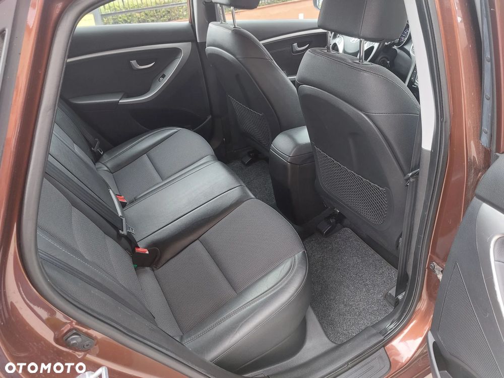Hyundai i30 1.4 Style - 11