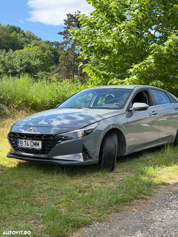 Hyundai Elantra 1.6 l 123 CP 6MT Highway - 4