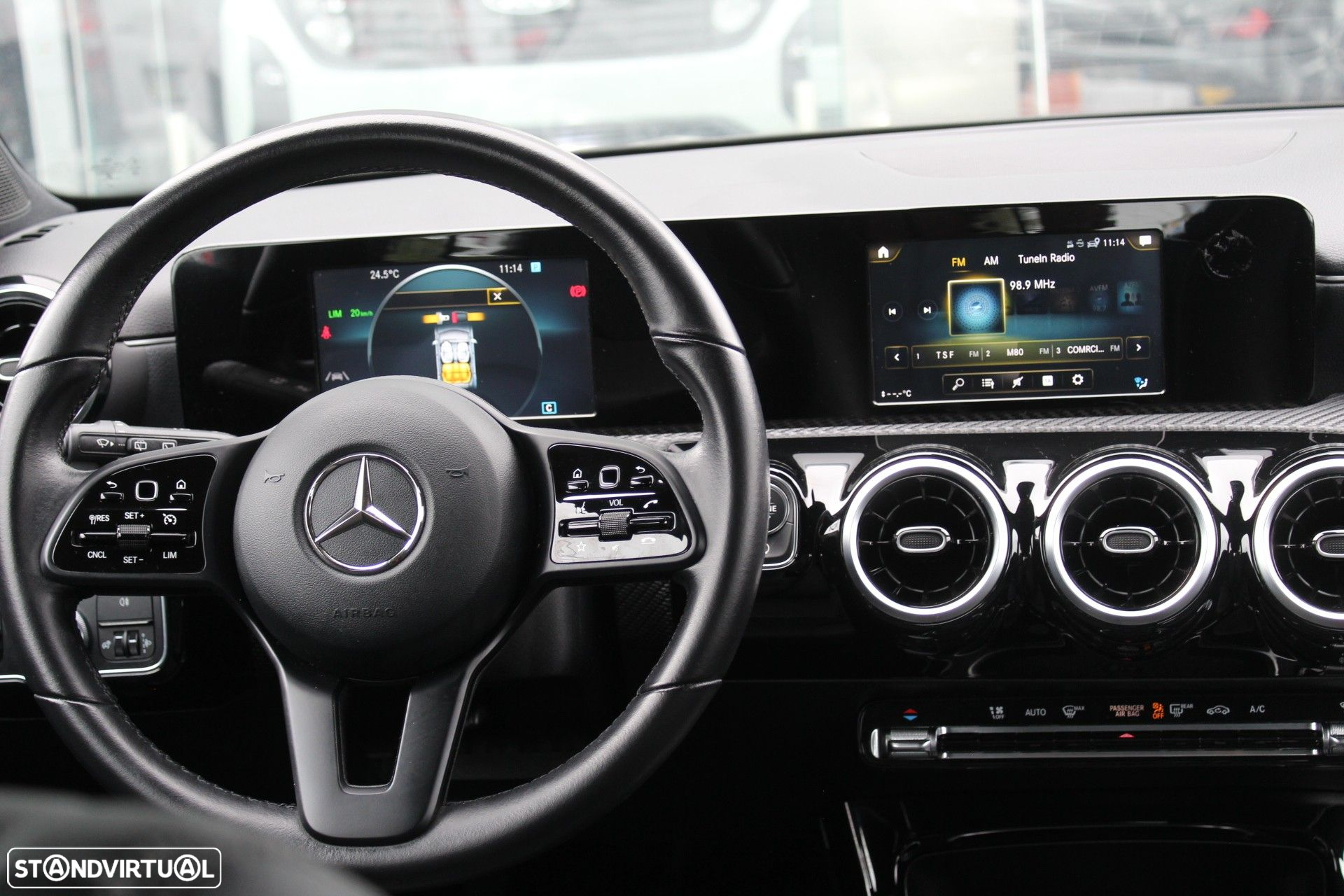 Mercedes-Benz CLA 180 - 17