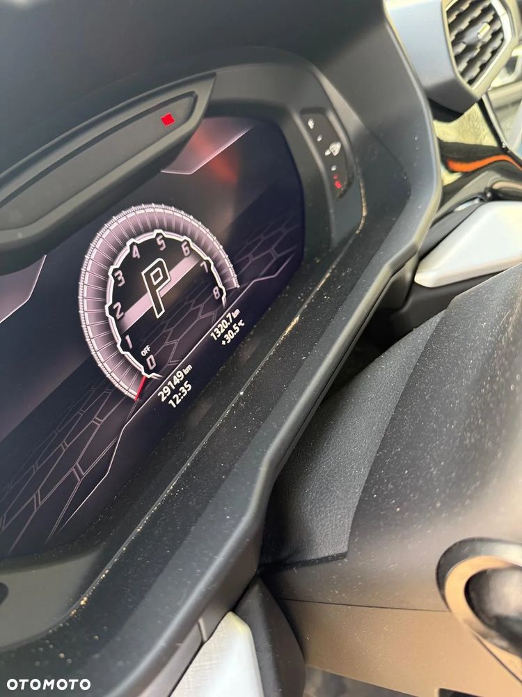 Lamborghini Urus - 8