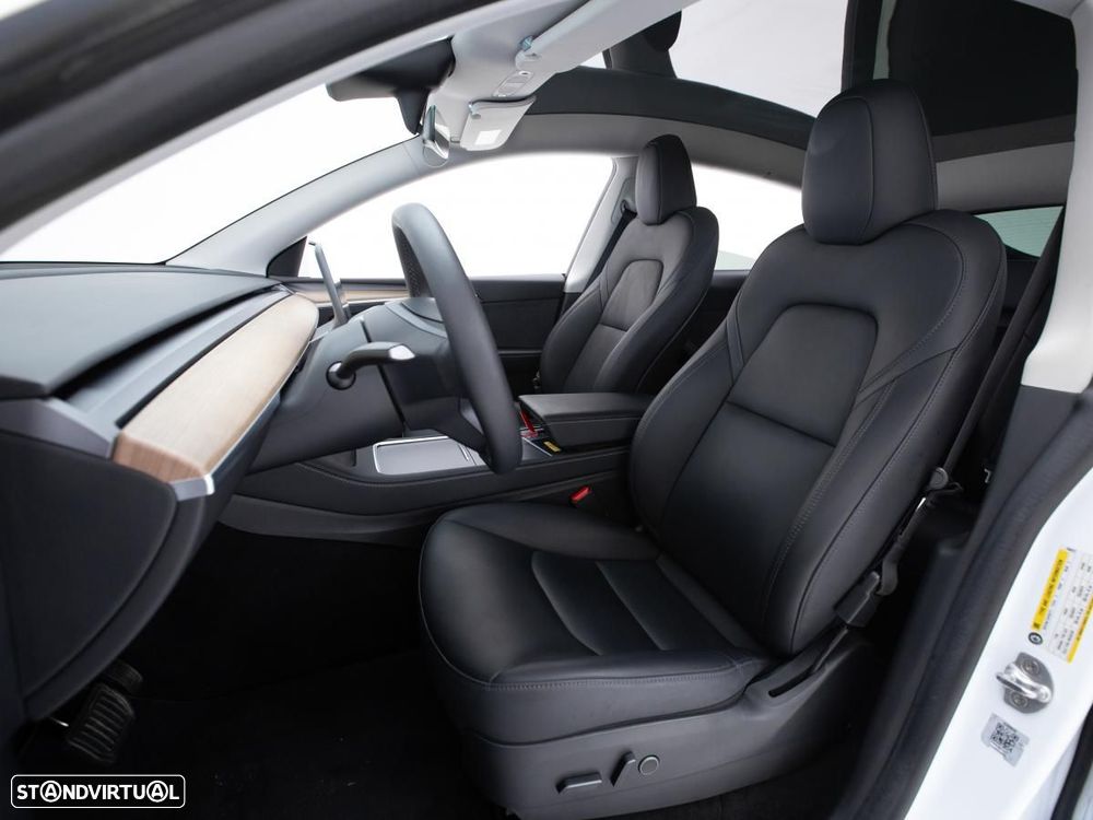 Tesla Model Y RWD - 8