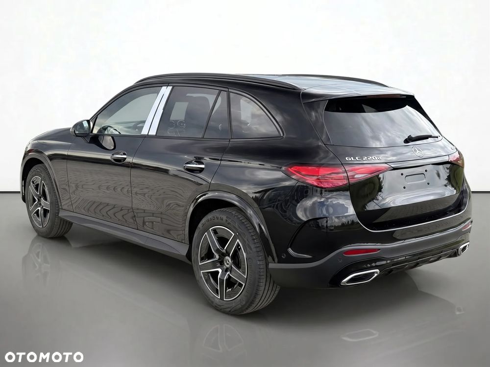 Mercedes-Benz GLC - 6