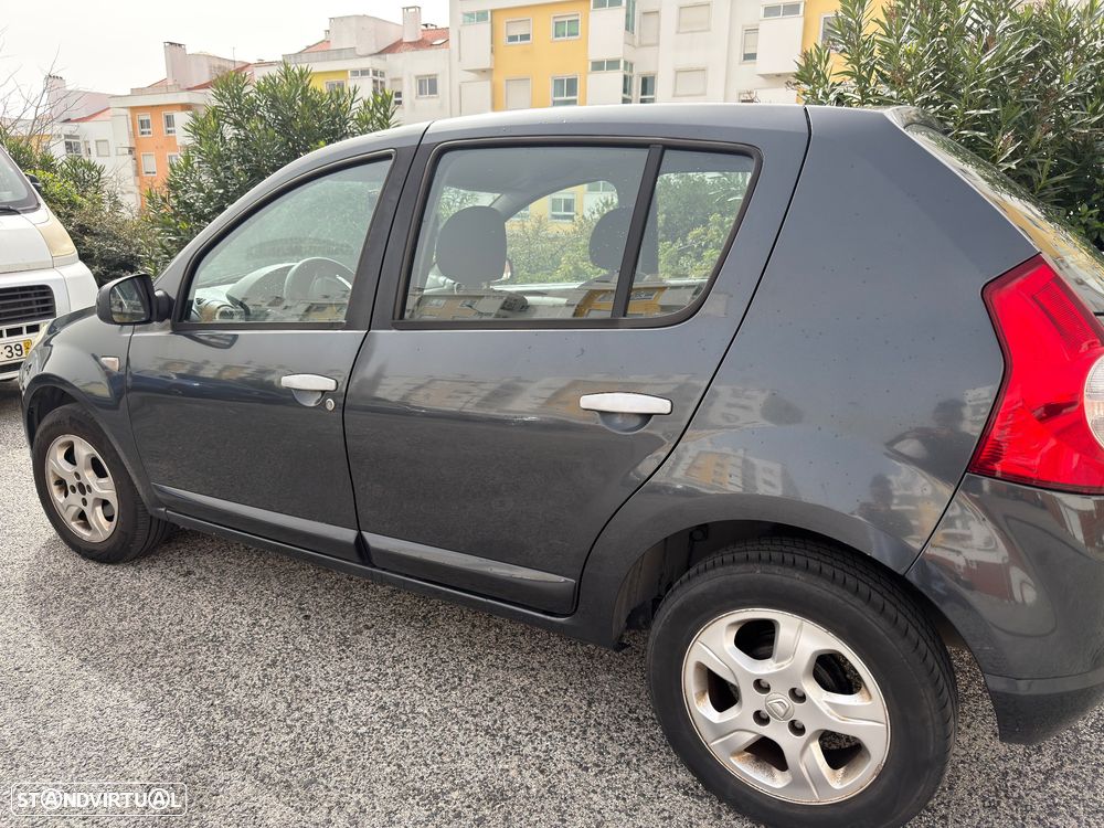 Dacia Sandero 1.5 dCi Confort - 1