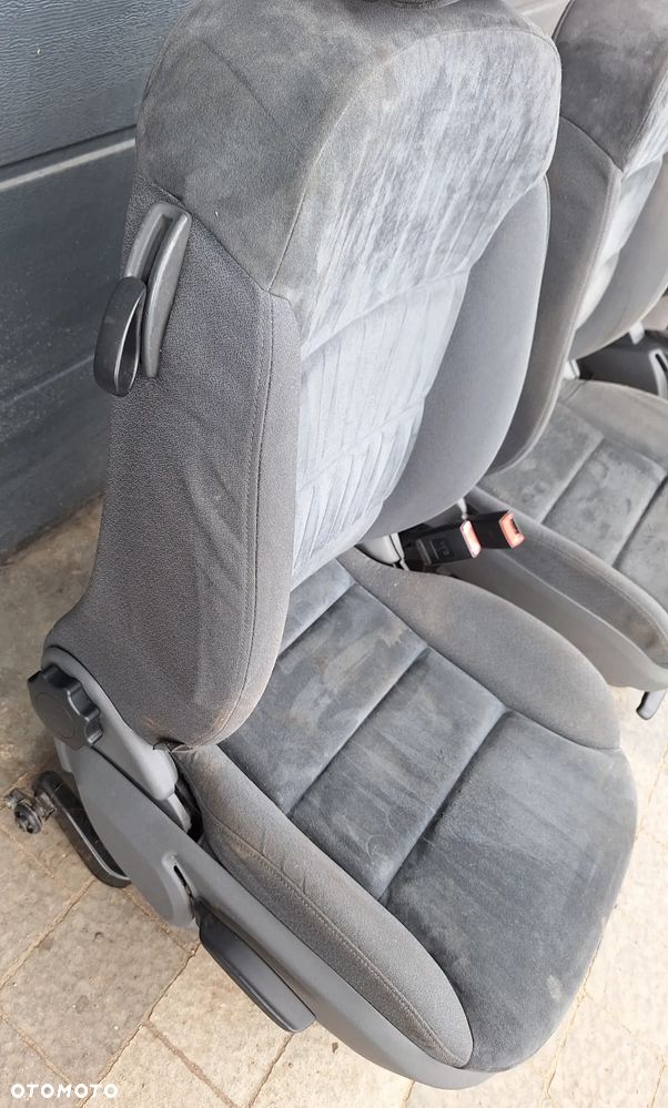 FOTEL LEWY, PRAWY PRZÓD ,ALCANTARA - AUDI A3/8L -3 DRZWI - 2