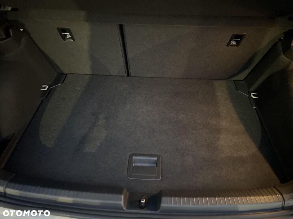 Volkswagen Polo - 22