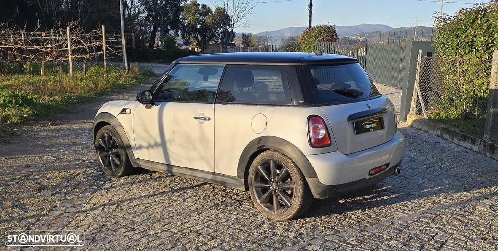 MINI 3 Portas Cooper D - 6