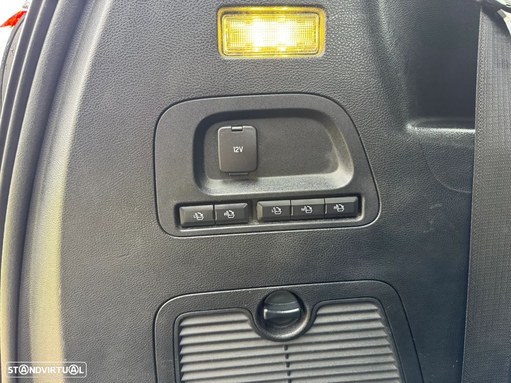 Ford S-Max 2.0 TDCi Titanium - 20