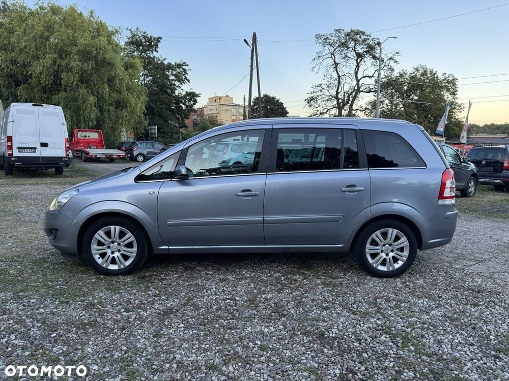 Opel Zafira - 34