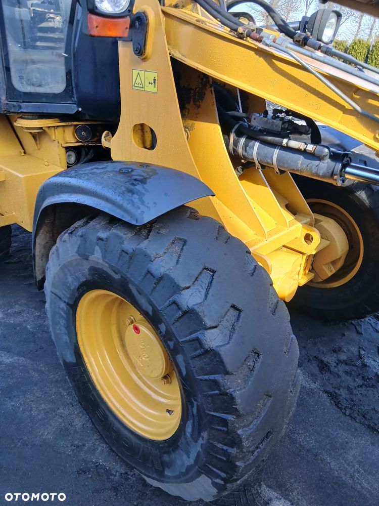 Caterpillar 906 - 21