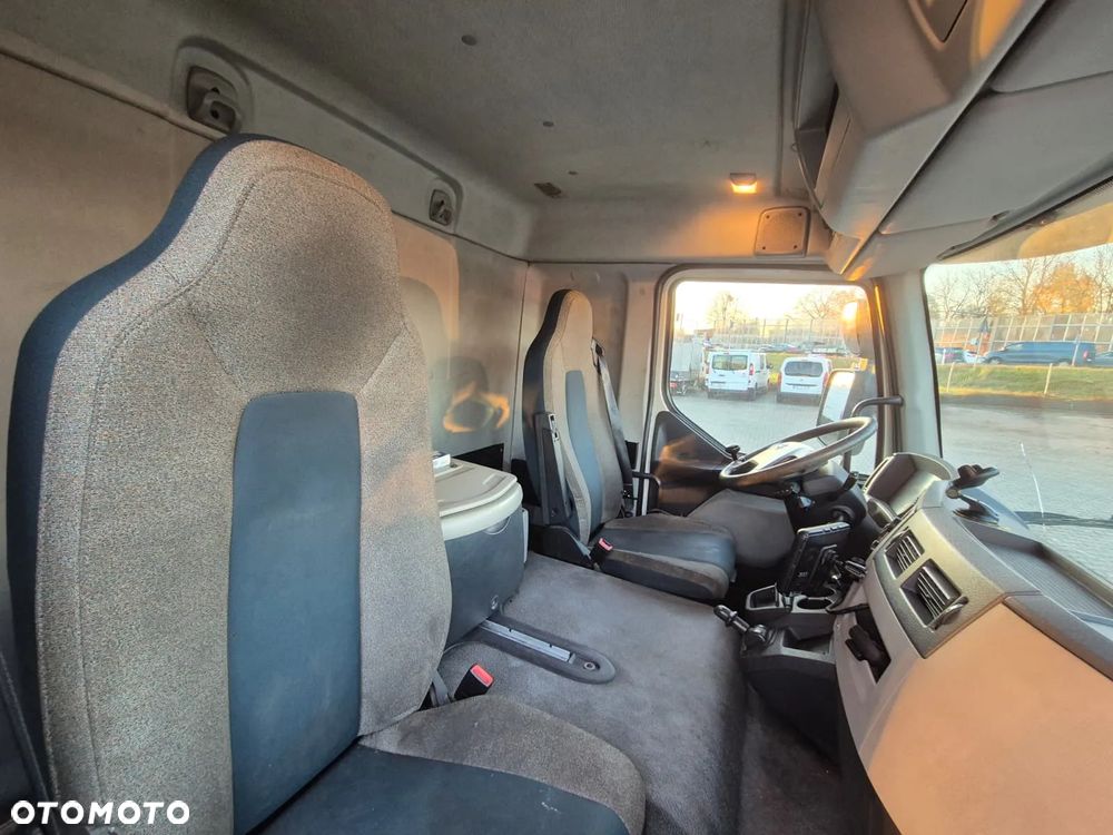 Volvo FL 240 4X2 / 18 EP / CHŁODNIA / SKAB / MITSUBISHI / 2 KOMORY / MOŻLIWOŚĆ USUNIĘCIA ŚCIANEK / 1 WŁ / NIE PICOWANY / OKAZJA! / MODEL 2017 / EURO 6 - 22