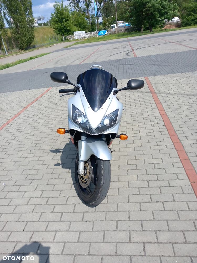 Honda CBR - 3