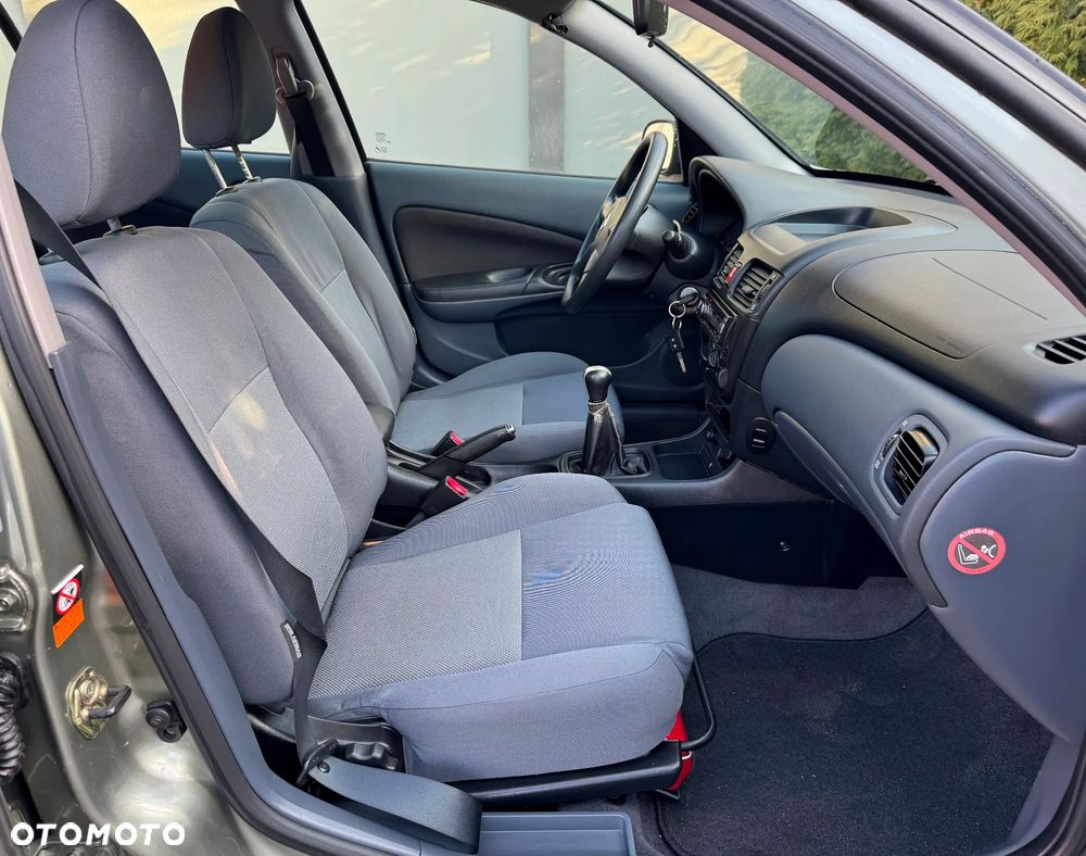 Nissan Almera 1.5 dCi acenta PLUS - 11